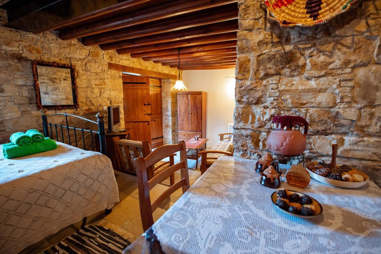 Constantias Stone Houses Lofou Buitenkant foto